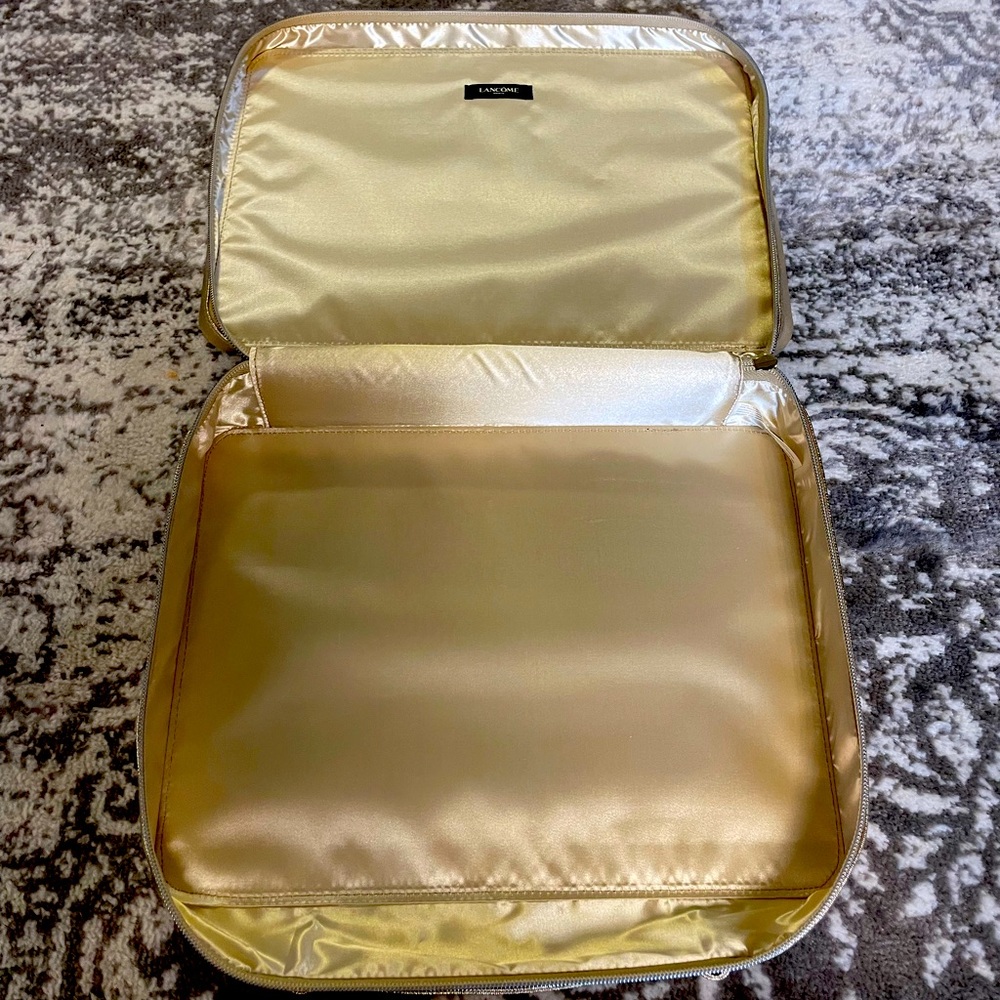 Lancôme makeup bag